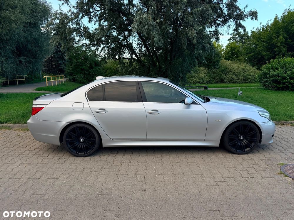 BMW Seria 5 525i - 7