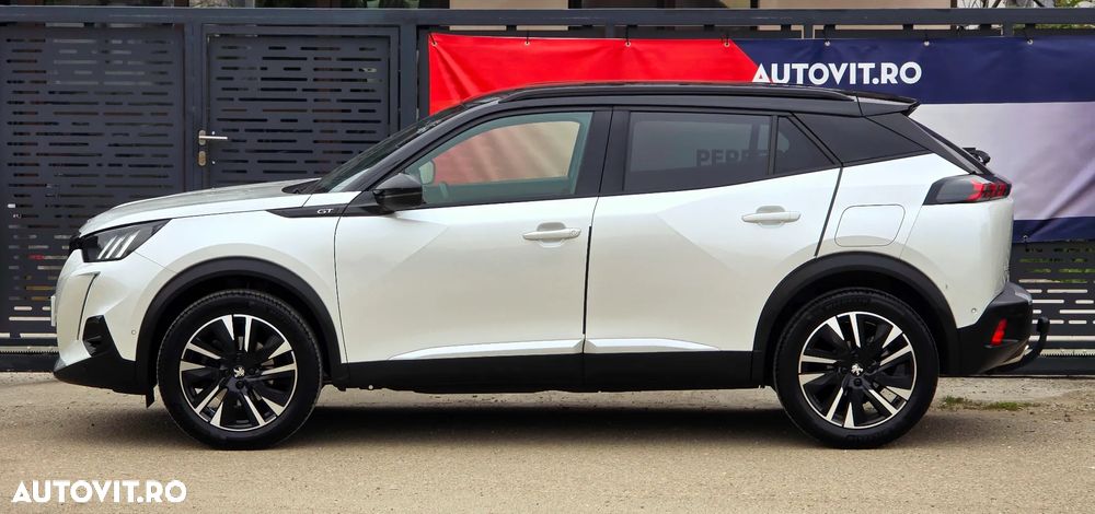 Peugeot 2008 PureTech 155 EAT8 GT - 8