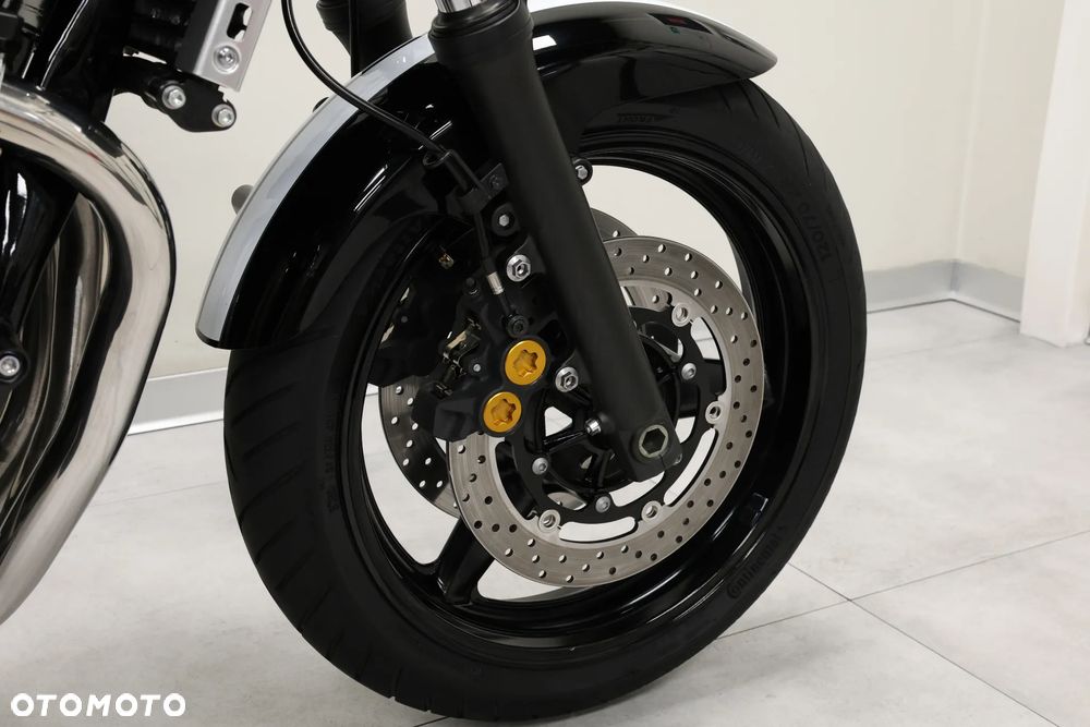 Yamaha XJR - 29