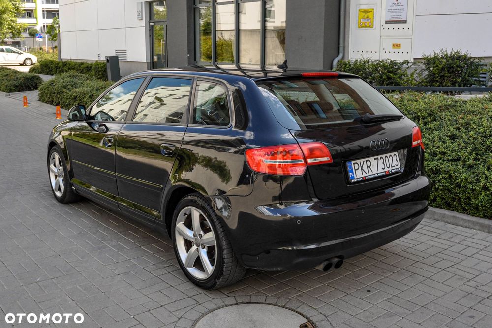 Audi A3 Sportback - 3