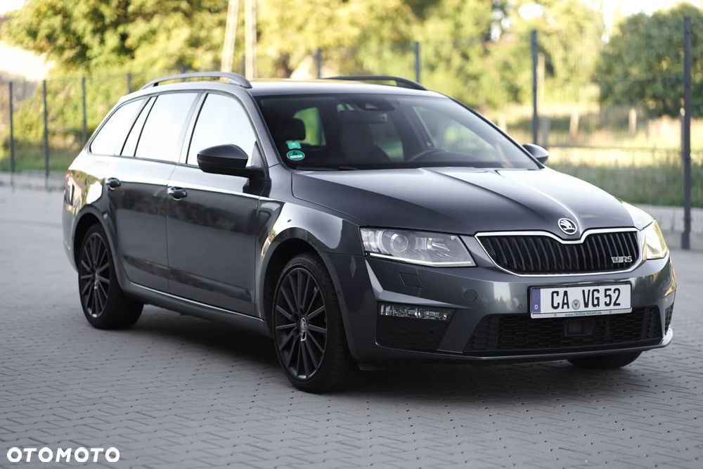 Skoda Octavia 2.0 TDI RS Challenge DSG - 6