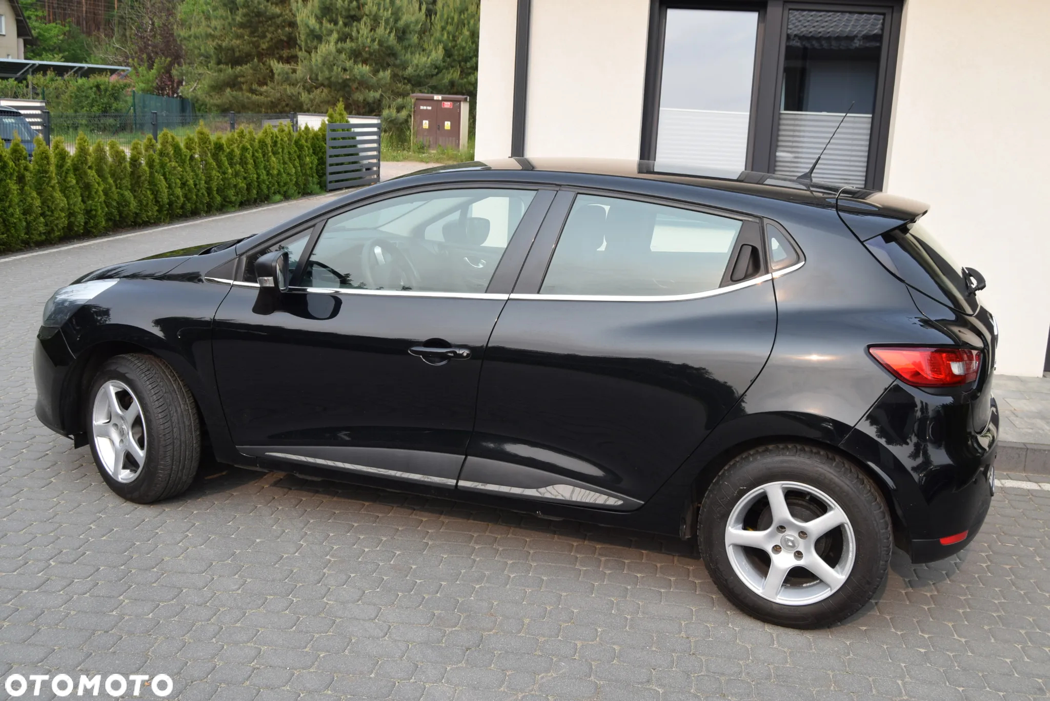 Renault Clio 1.2 16V 75 Life - 3