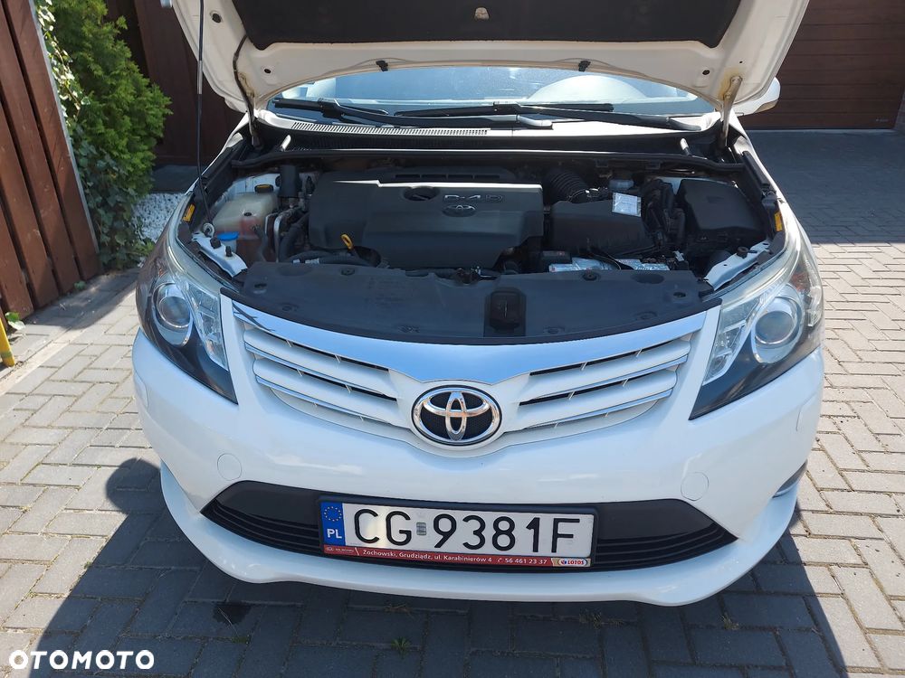 Toyota Avensis - 24