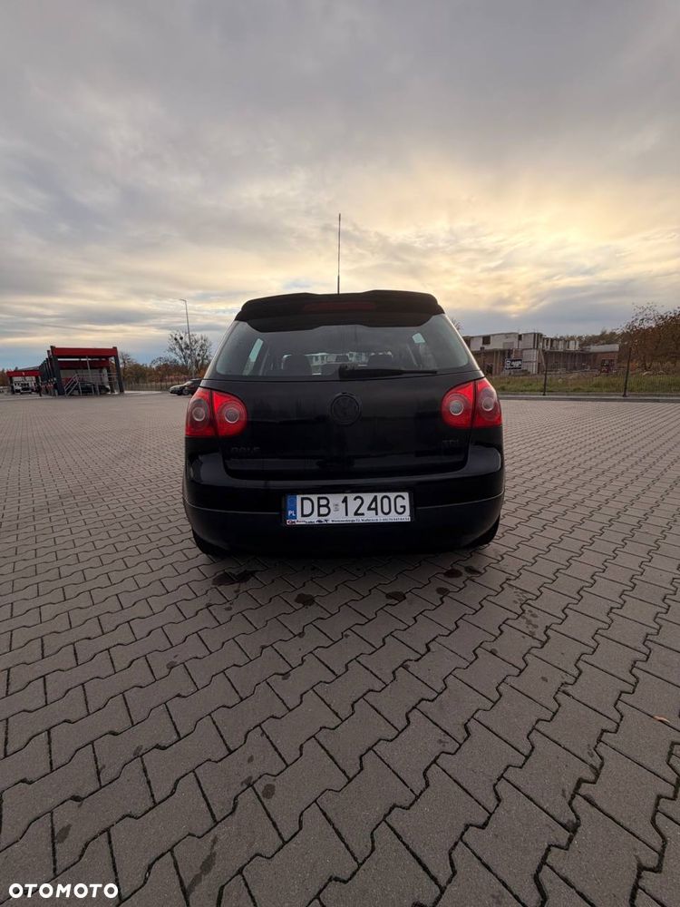 Volkswagen Golf - 6