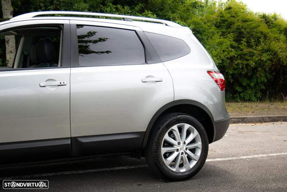 Nissan Qashqai +2 - 8