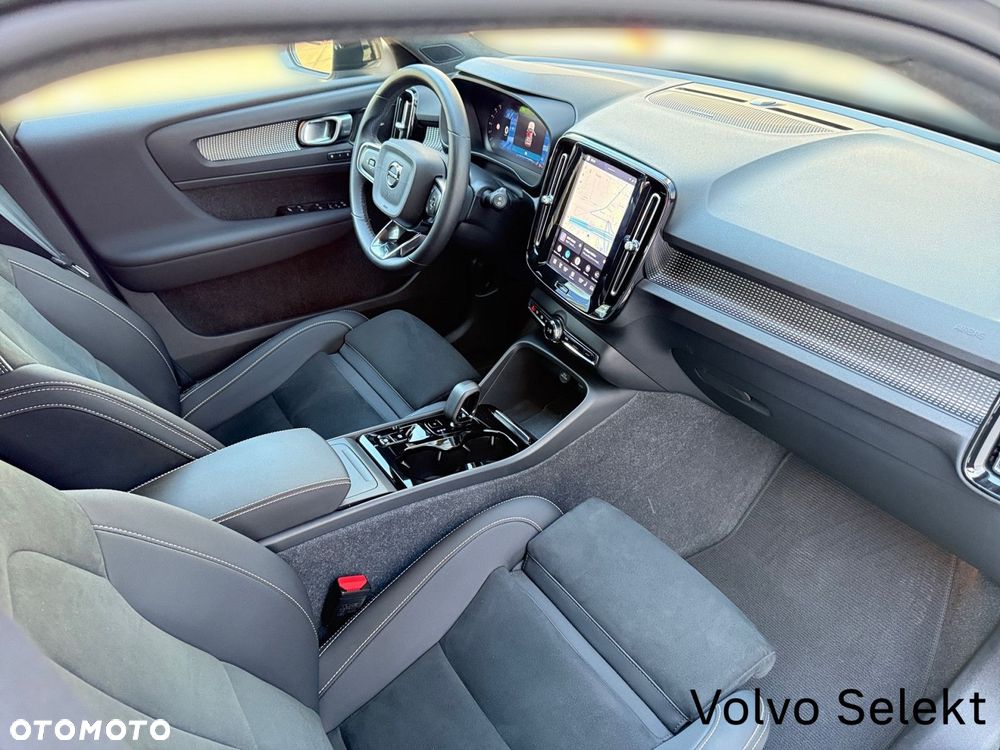 Volvo XC 40 - 29