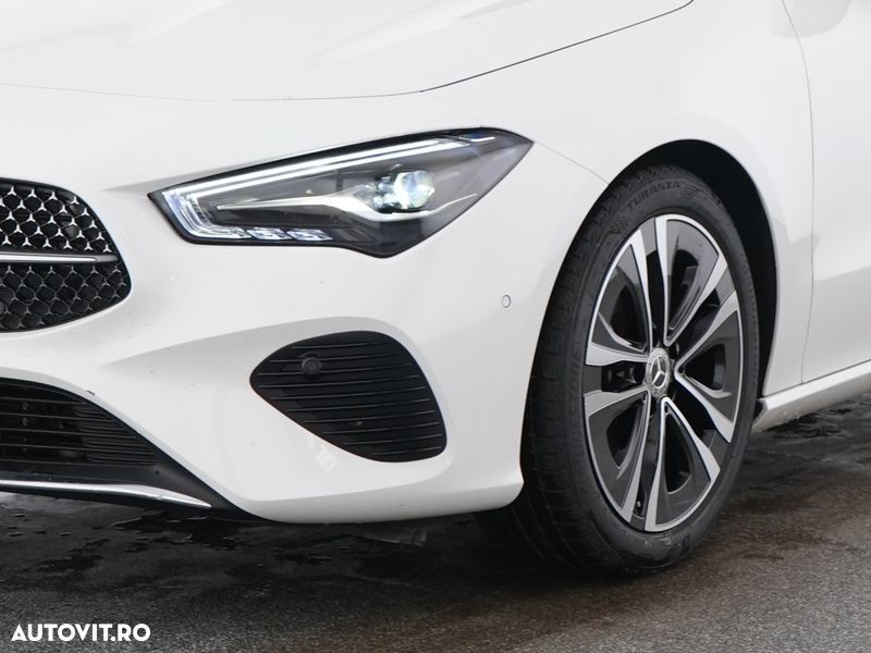 Mercedes-Benz CLA 180 7G-DCT Progressive Line Advanced - 3