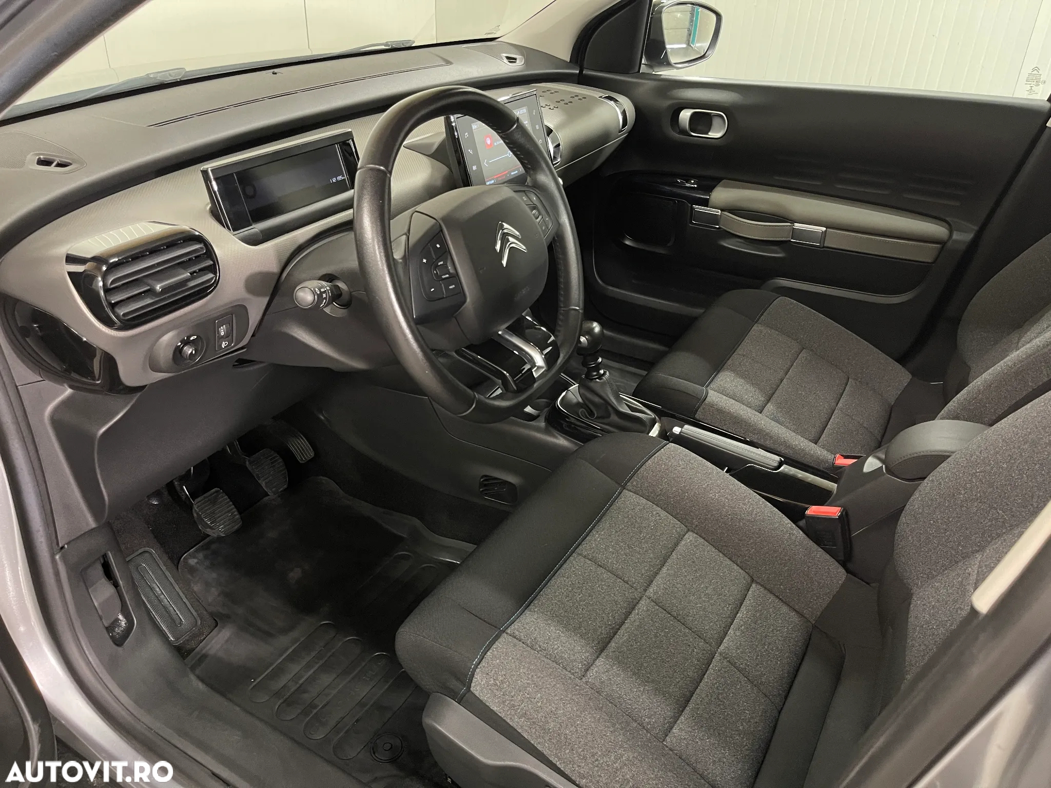 Citroën C4 Cactus 1.2 PureTech S&S BVM Feel - 5