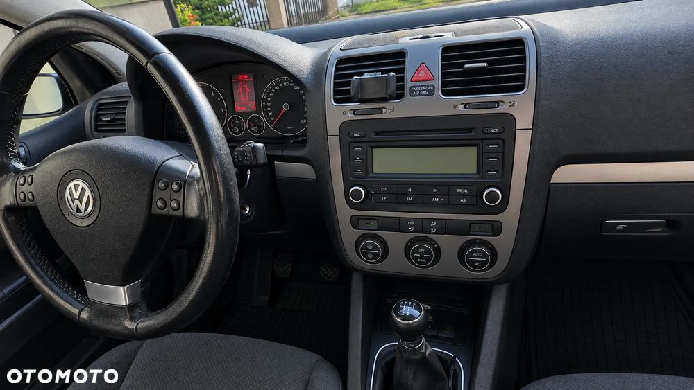Volkswagen Golf - 8