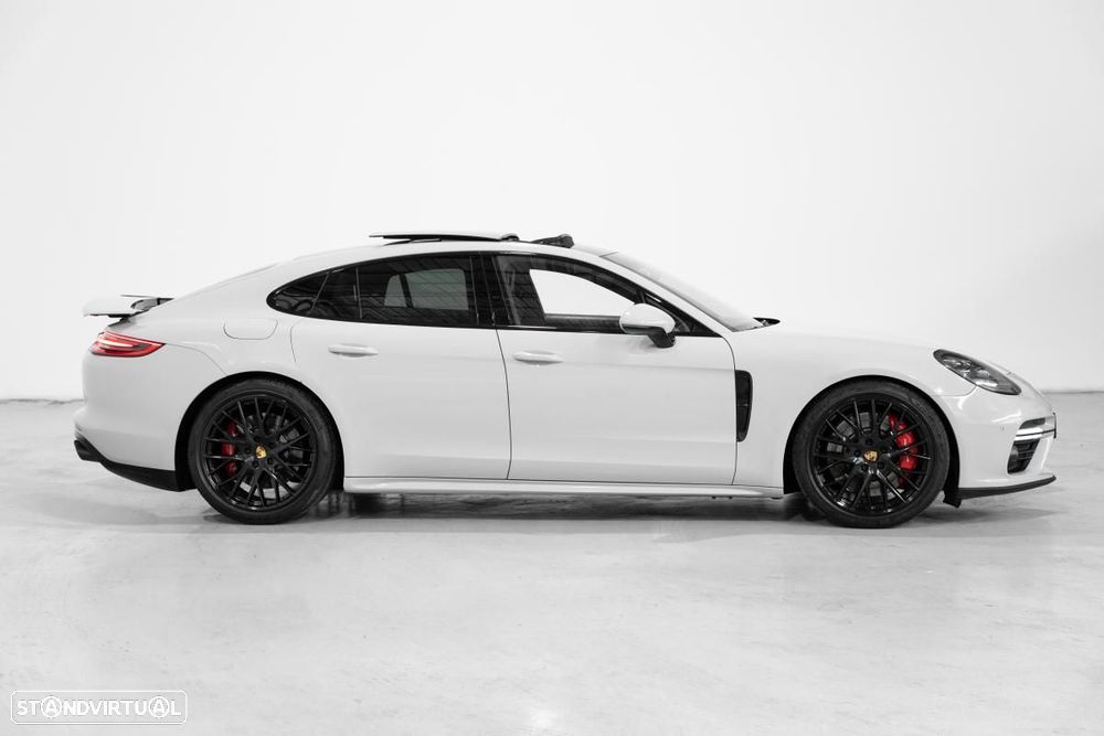 Porsche Panamera foto 2
