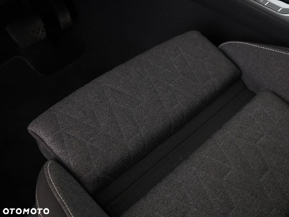 Volkswagen Passat Variant 1.4 TSI DSG GTE - 38