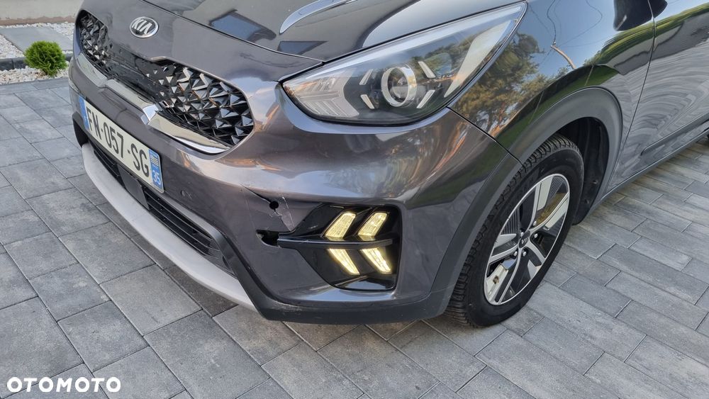 Kia Niro 1.6 GDI Hybrid L Business Line - 26