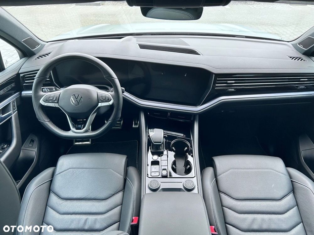 Volkswagen Touareg - 21