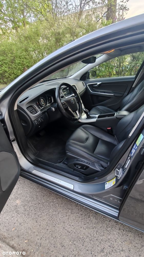 Volvo S60 - 4