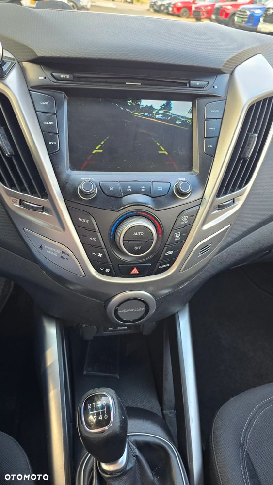 Hyundai Veloster 1.6 GDI Premium - 18