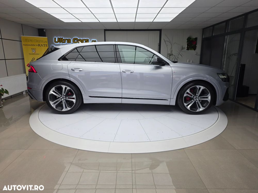 Audi Q8 - 7