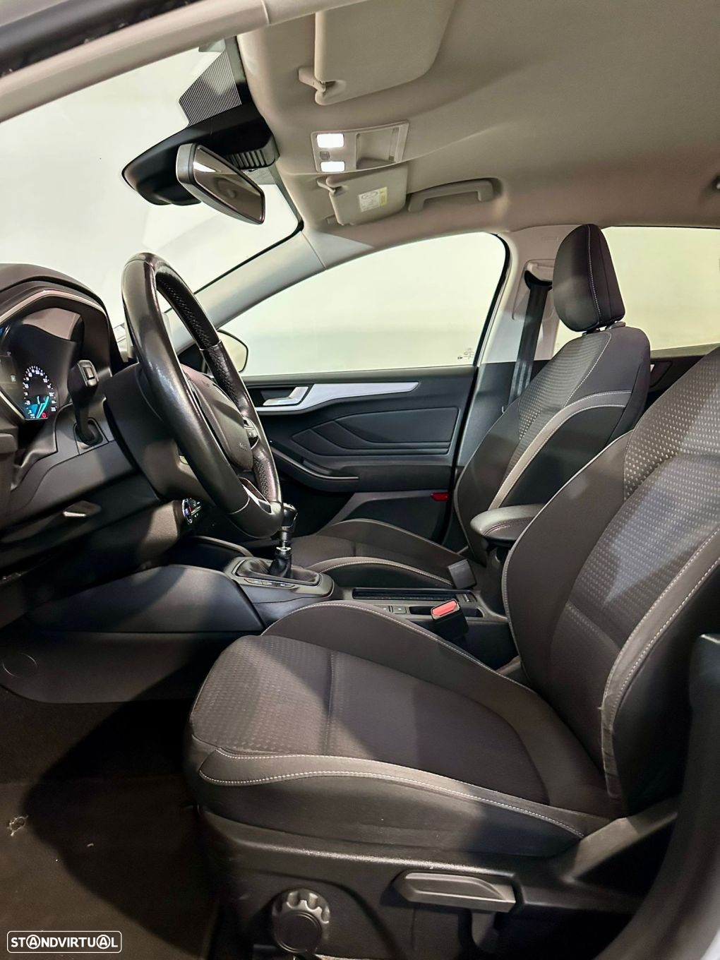 Ford Focus SW 1.5 TDCi EcoBlue Connected - 11