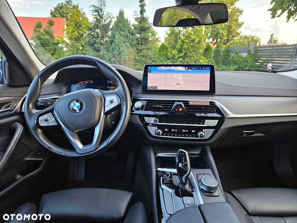 BMW Seria 5 520d Luxury Line - 27