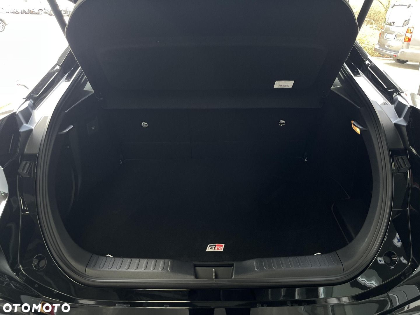 Toyota C-HR - 31