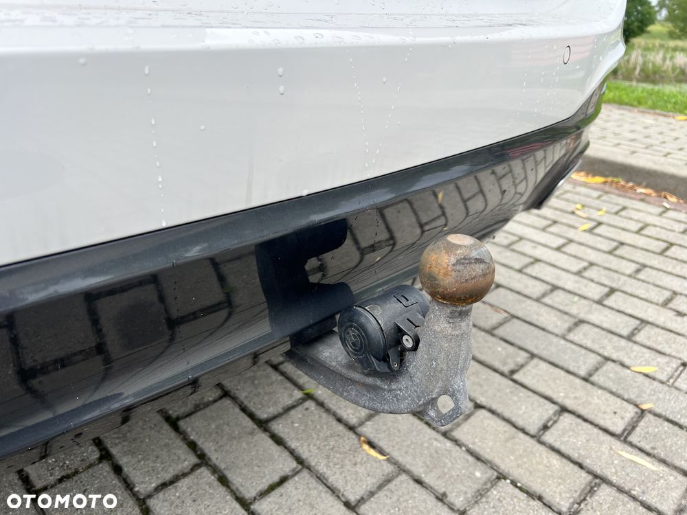 BMW Seria 5 520d M Sport - 26