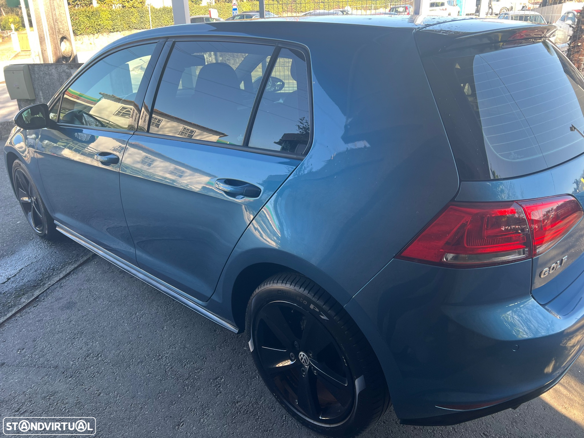 VW Golf 2.0 BlueTDI Highline - 15
