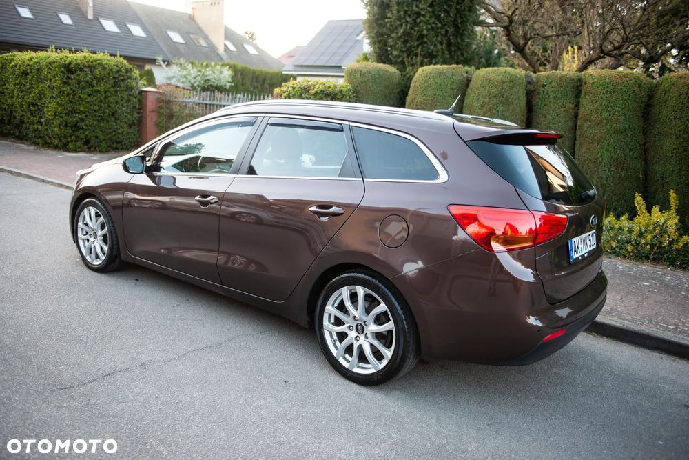 Kia Ceed 1.6 GDI ISG Platinum Edition - 5