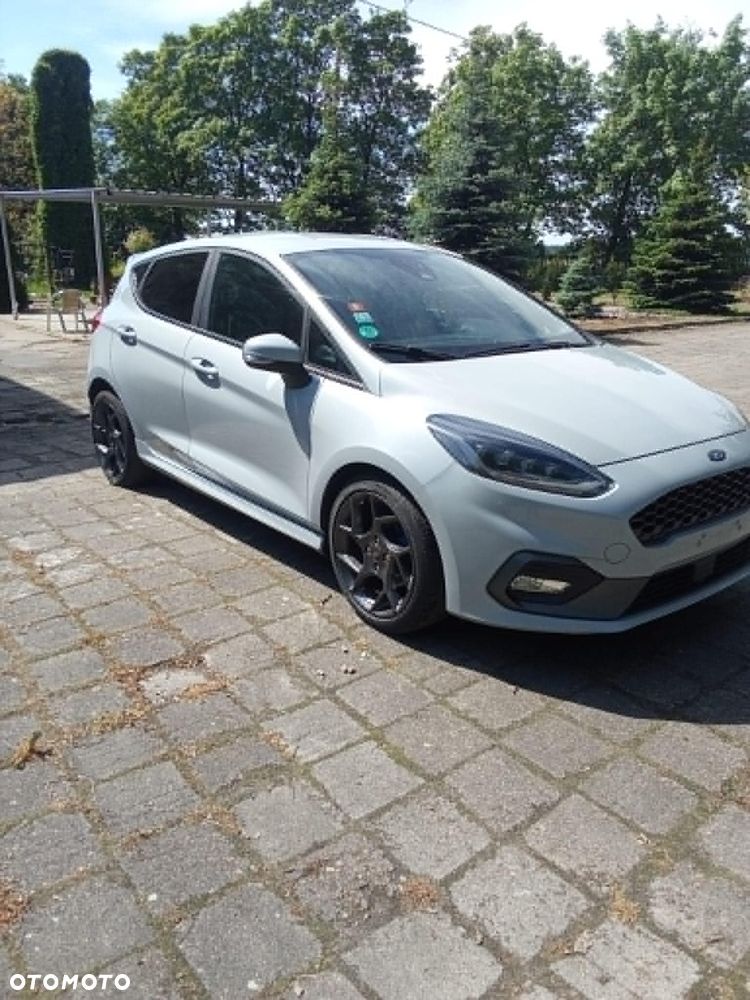 Ford Fiesta - 3