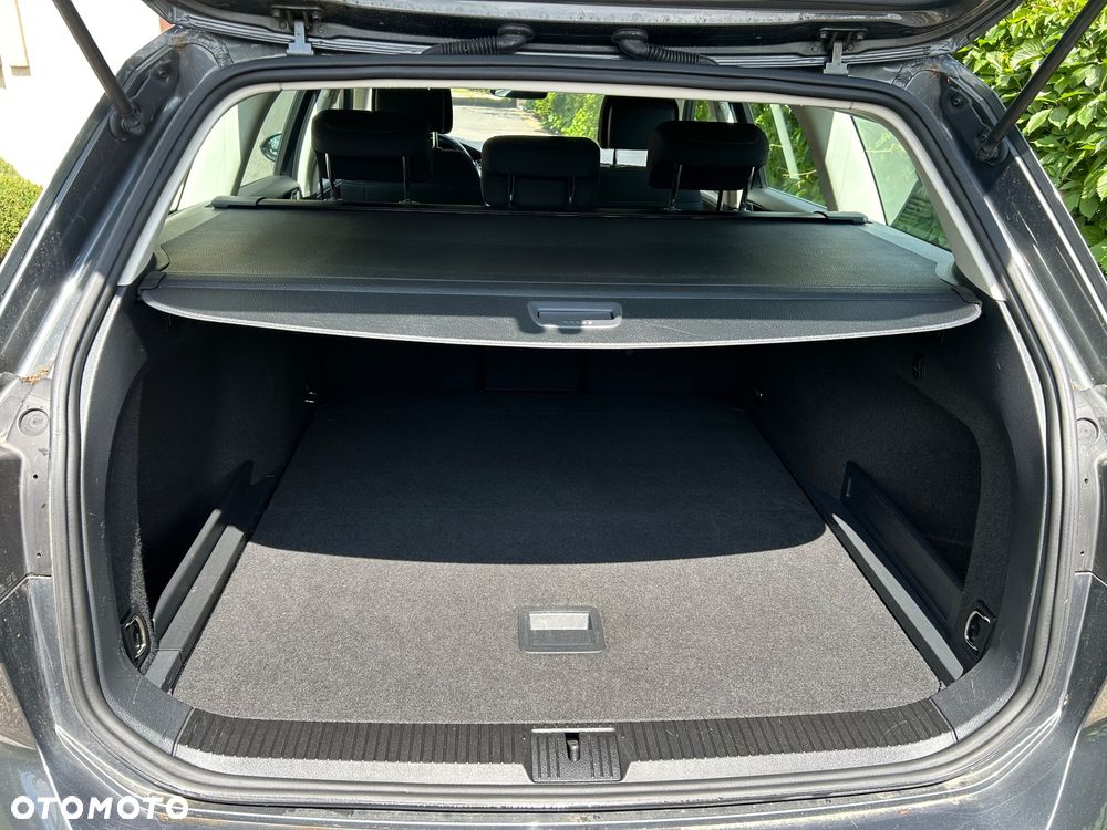 Volkswagen Passat 2.0 TDI (BlueMotion Technology) DSG Comfortline - 30