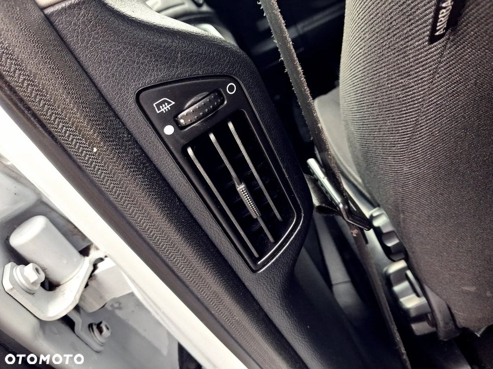 Ford Galaxy 2.0 Ambiente - 21