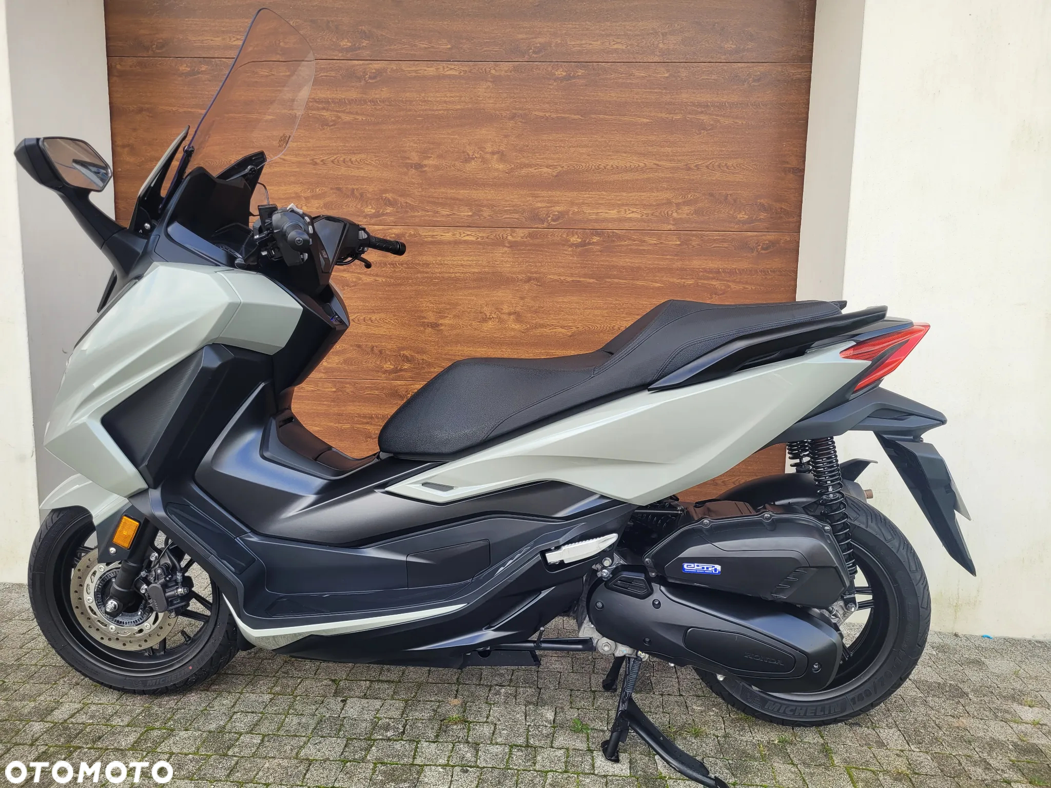 Honda NSS - 13