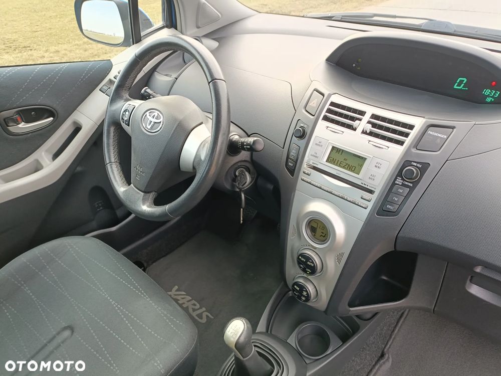Toyota Yaris 1.3 VVT-i Travel - 14