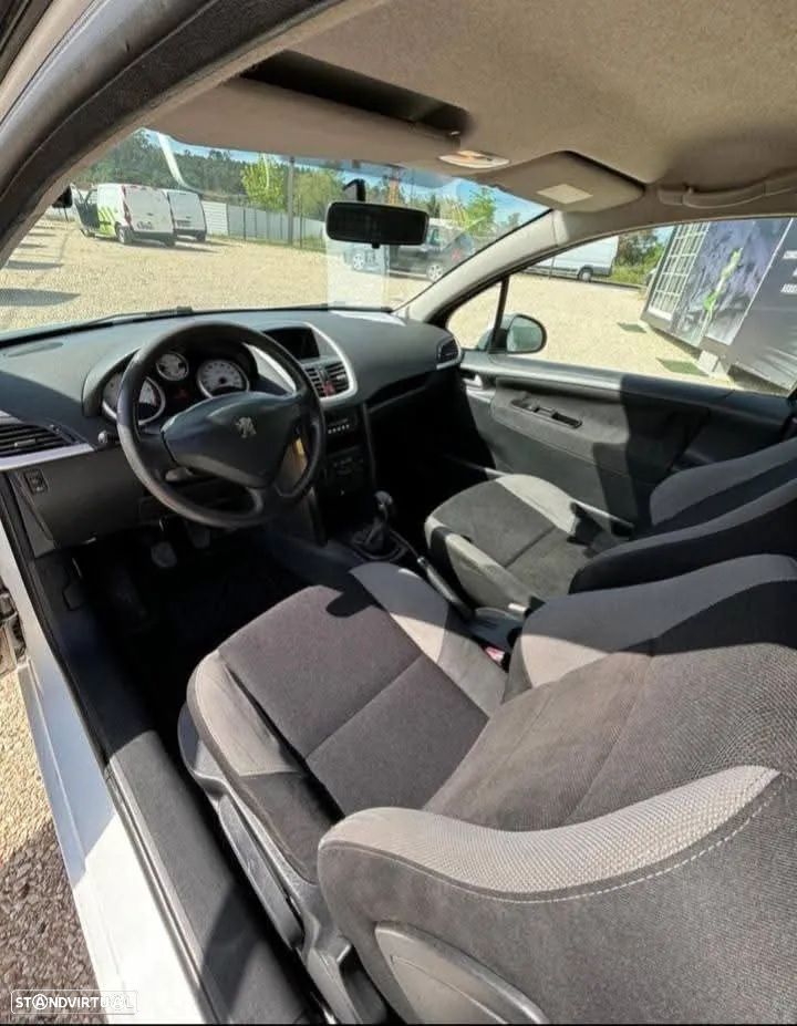 Peugeot 207 1.4 HDi Urban - 5