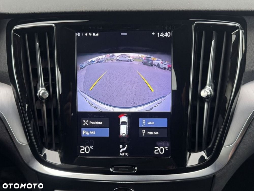 Volvo V60 Cross Country - 17