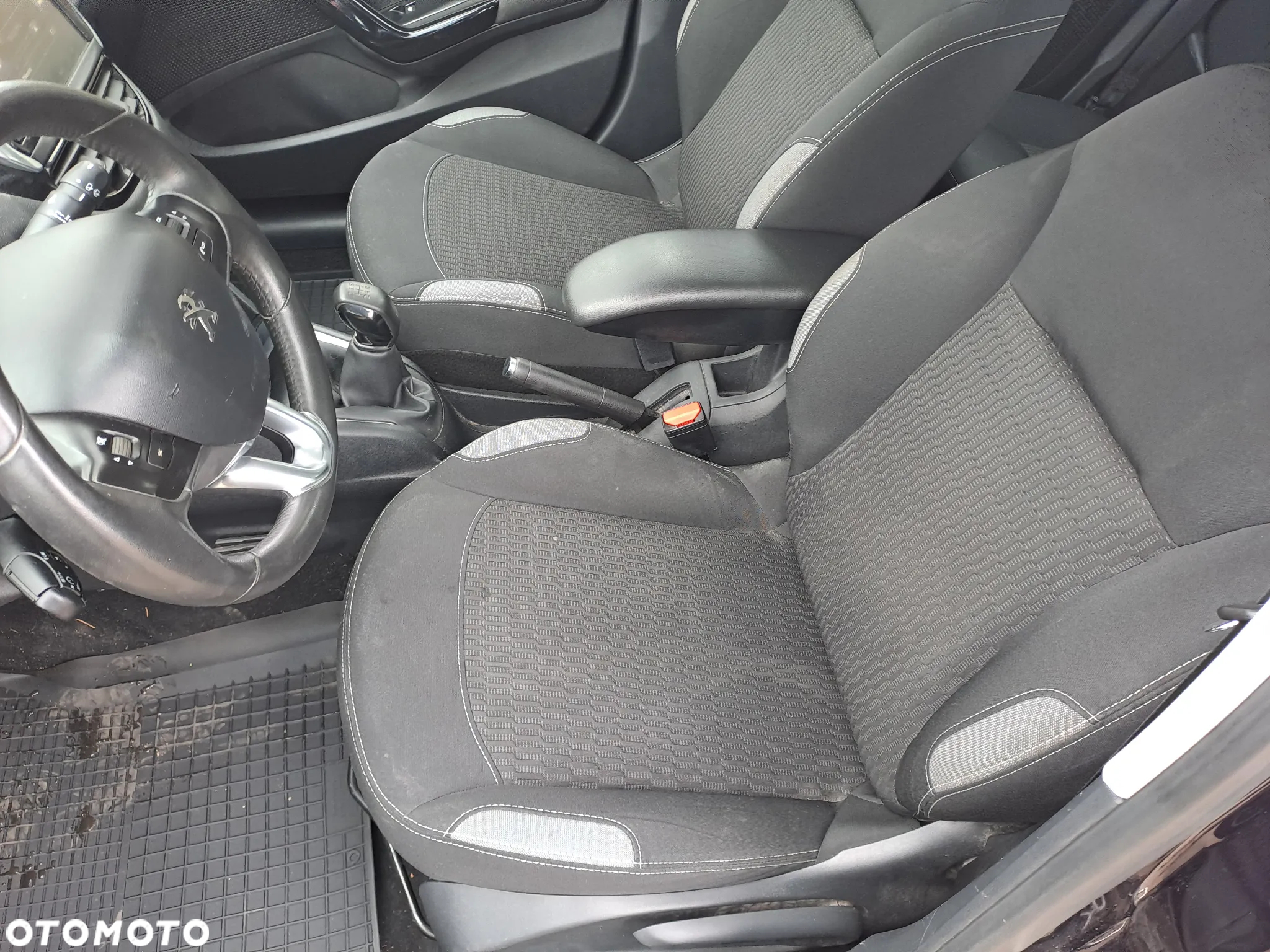 Peugeot 208 1.2 VTi Style - 17
