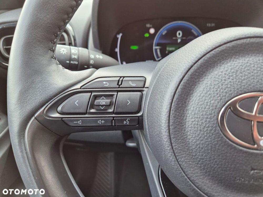 Toyota Yaris Hybrid 1.5 Style - 18