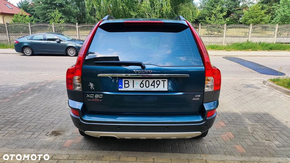 Volvo XC 90 2.4 D5 Momentum - 5