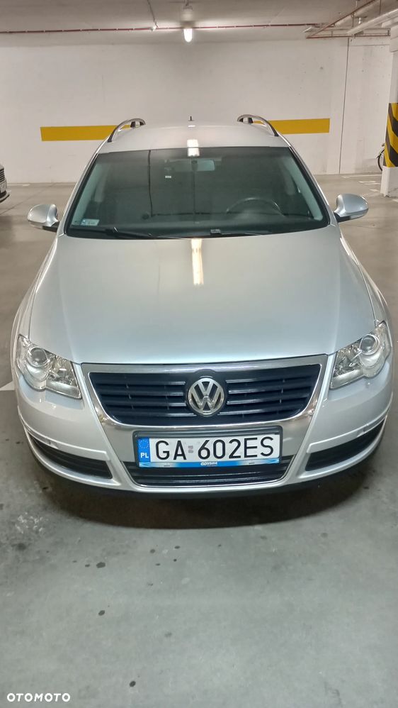 Volkswagen Passat 1.9 TDI Comfortline - 4