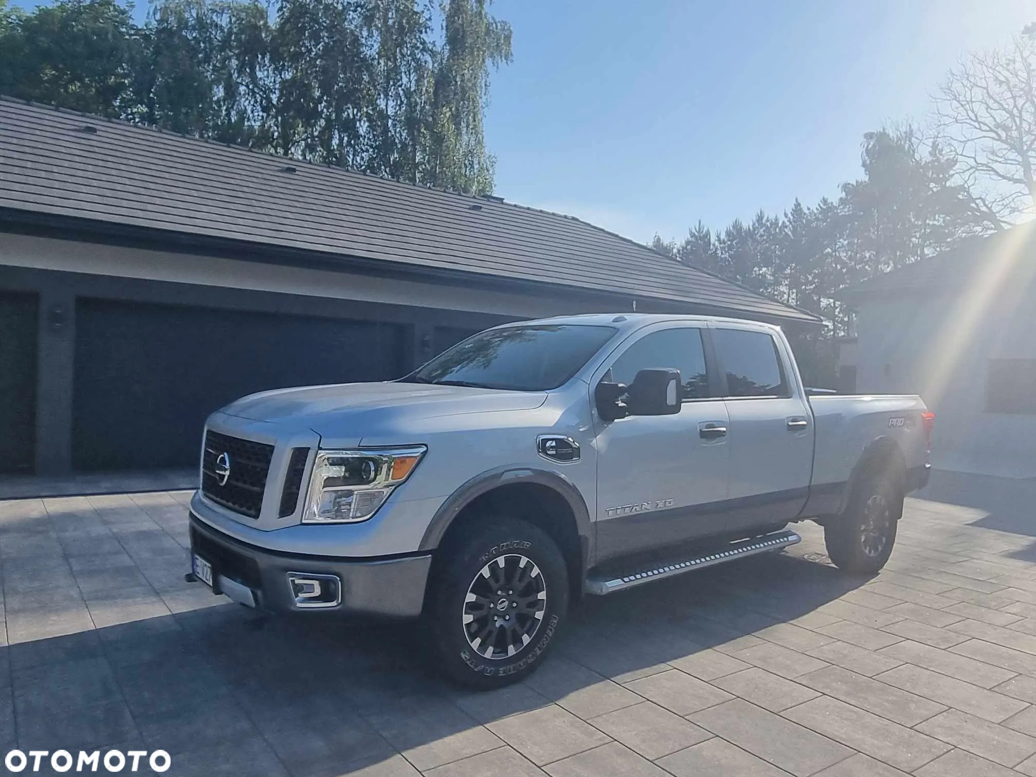 Nissan Titan - 3