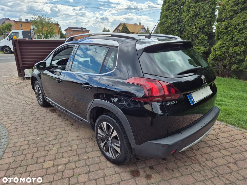 Peugeot 2008 1.2 Pure Tech Active S&S - 4