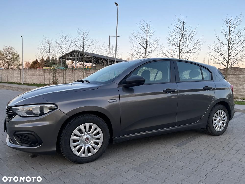 Fiat Tipo 1.4 T-Jet 16v Easy - 10
