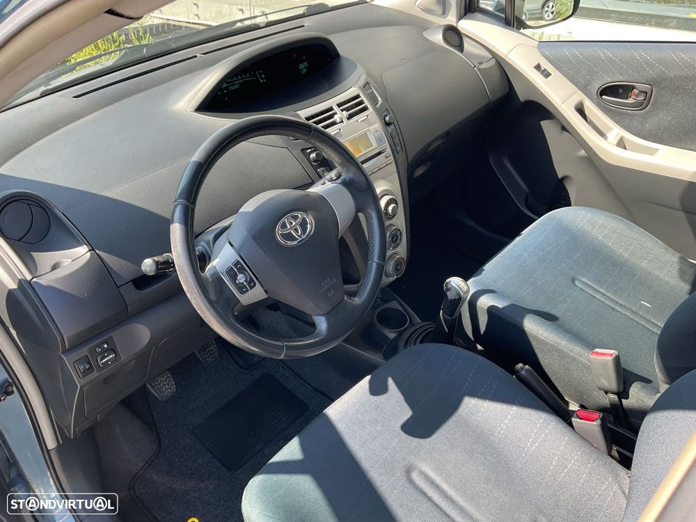 Toyota Yaris 1.0 VVT-i ACtive+AC - 18
