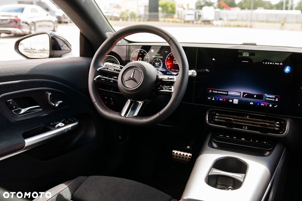 Mercedes-Benz CLA - 16