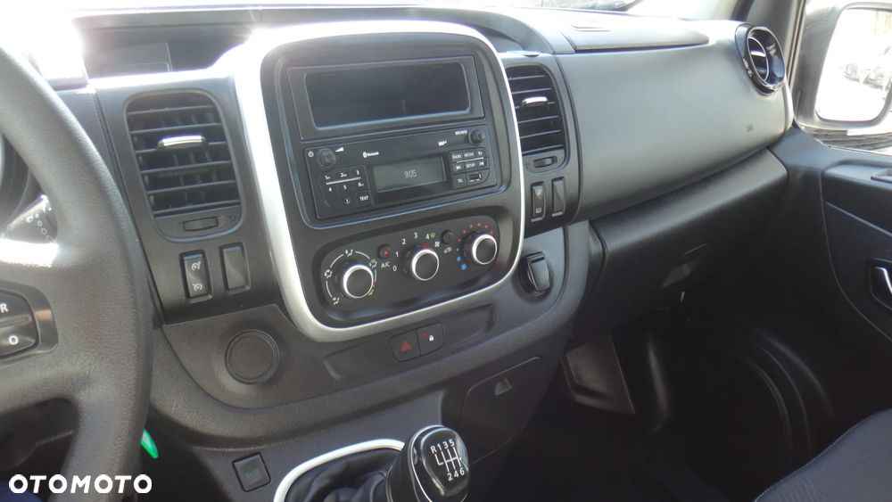 Renault Trafic - 12