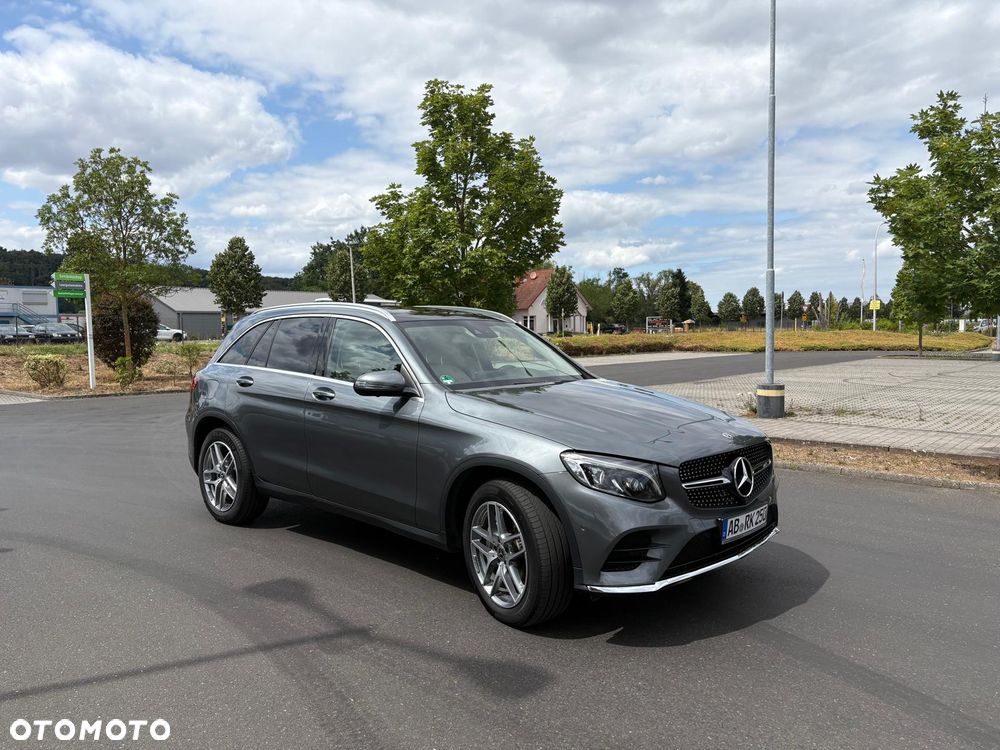Mercedes-Benz GLC - 2