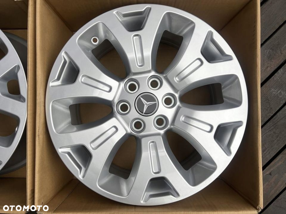 Felgi aluminiowe 17cali Mercedes X 6x114,3 et45 - 2