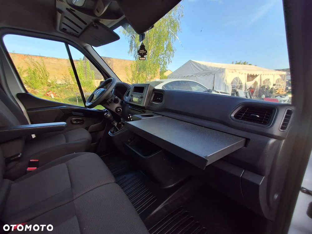 Renault Master - 18