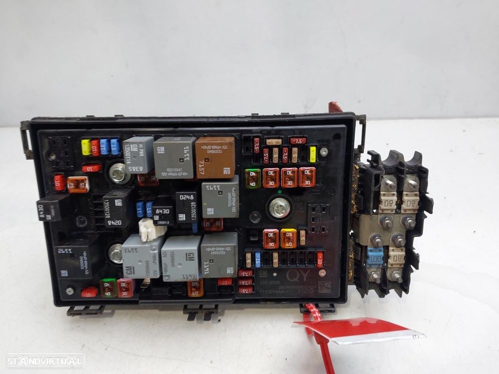 CAIXA DE RELES FUSÍVEIS OPEL ASTRA - 1