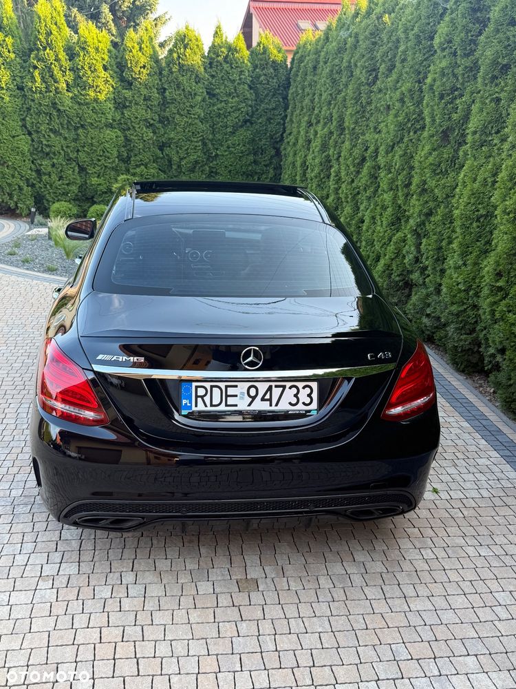 Mercedes-Benz Klasa C AMG 43 4-Matic - 15