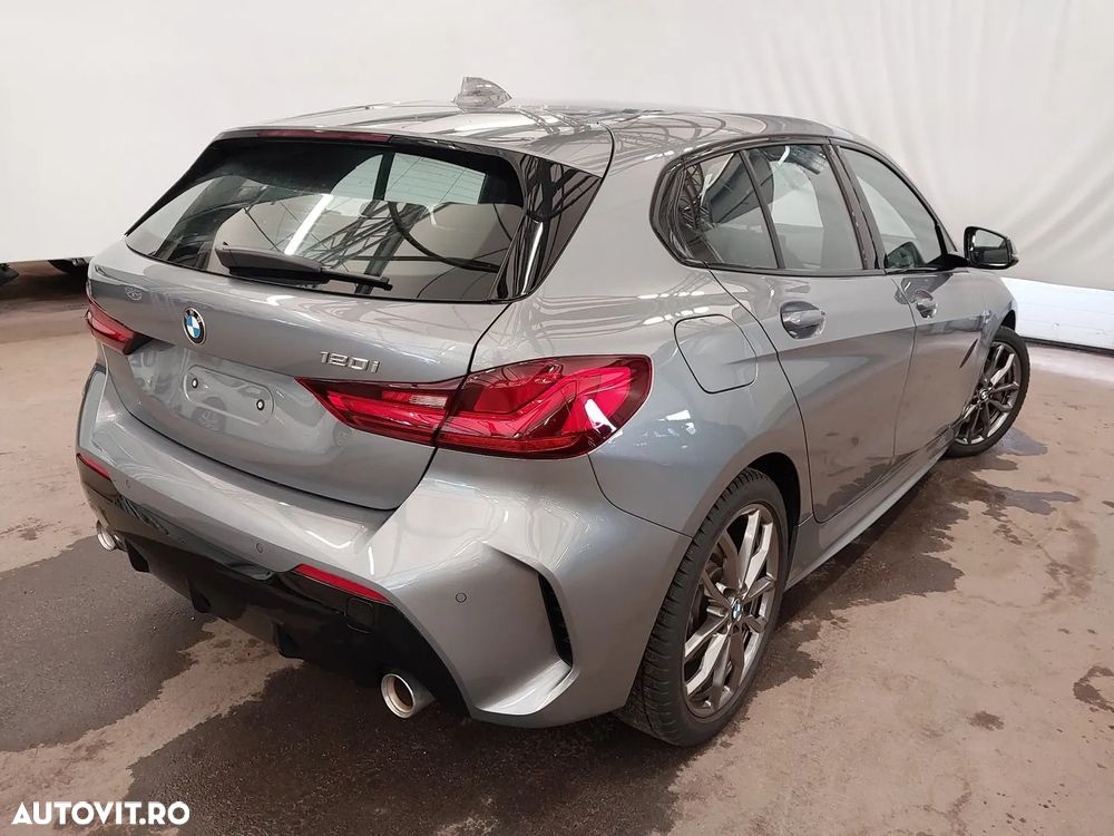 BMW Seria 1 120d Aut. M Sport - 16