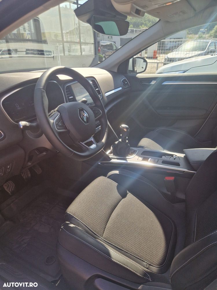 Renault Megane TCe 140 GPF Techno - 8